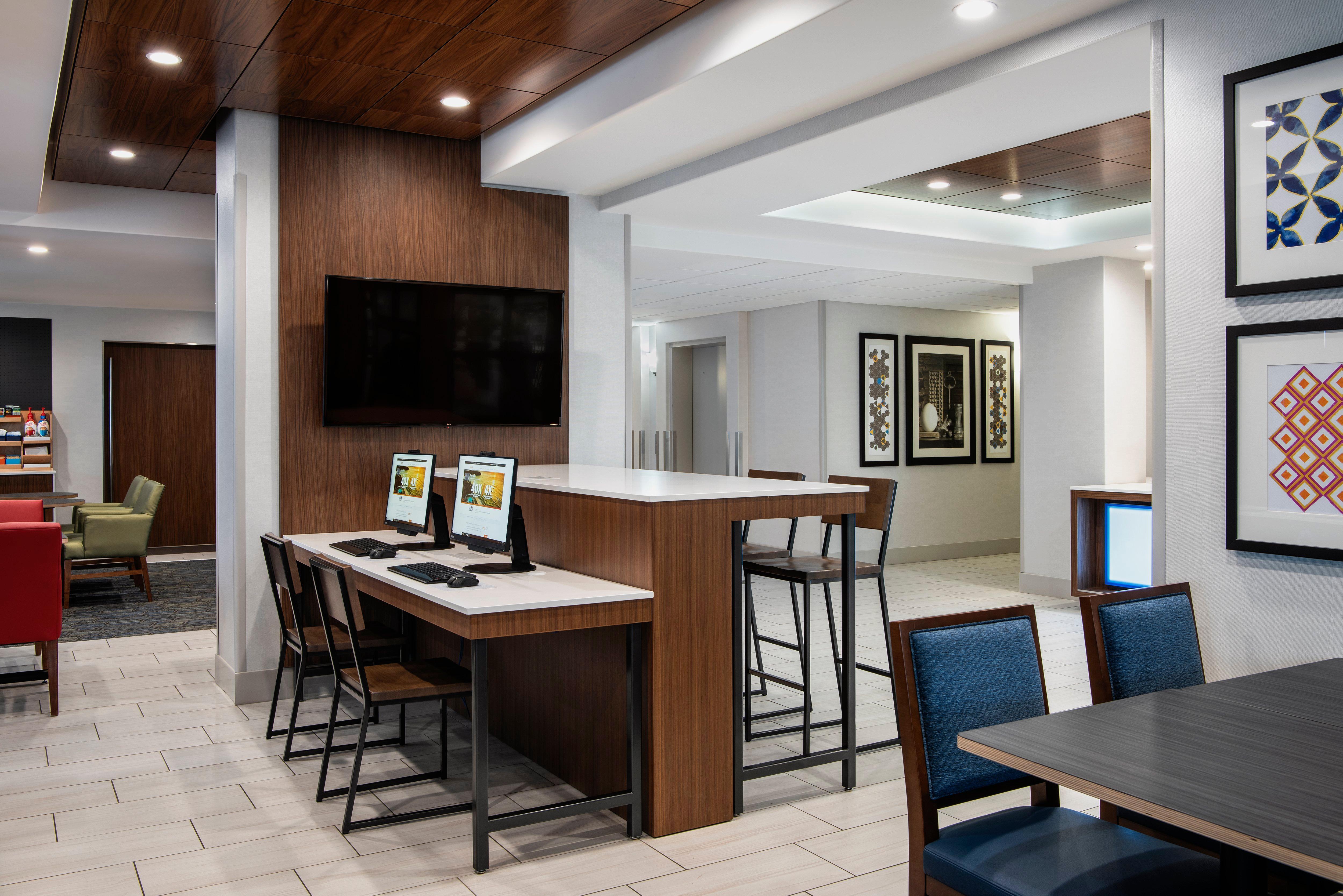 Holiday Inn Express Hotel & Suites Saskatoon By Ihg Eksteriør bilde